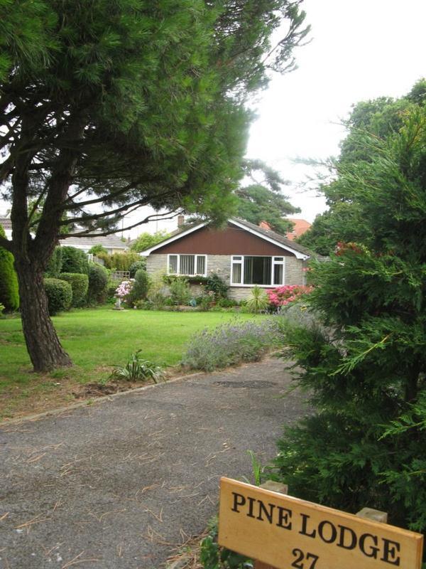 Pine Lodge Barton on Sea Eksteriør billede